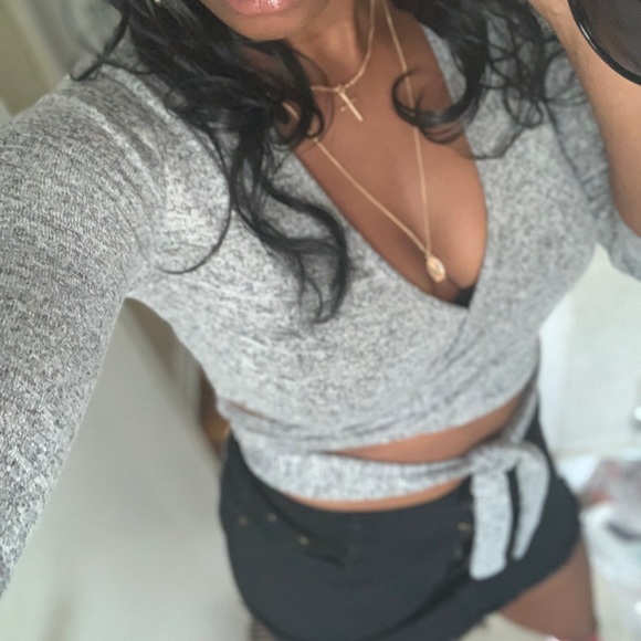 Rue21 Tops - Rue 21 grey wrap around crop top